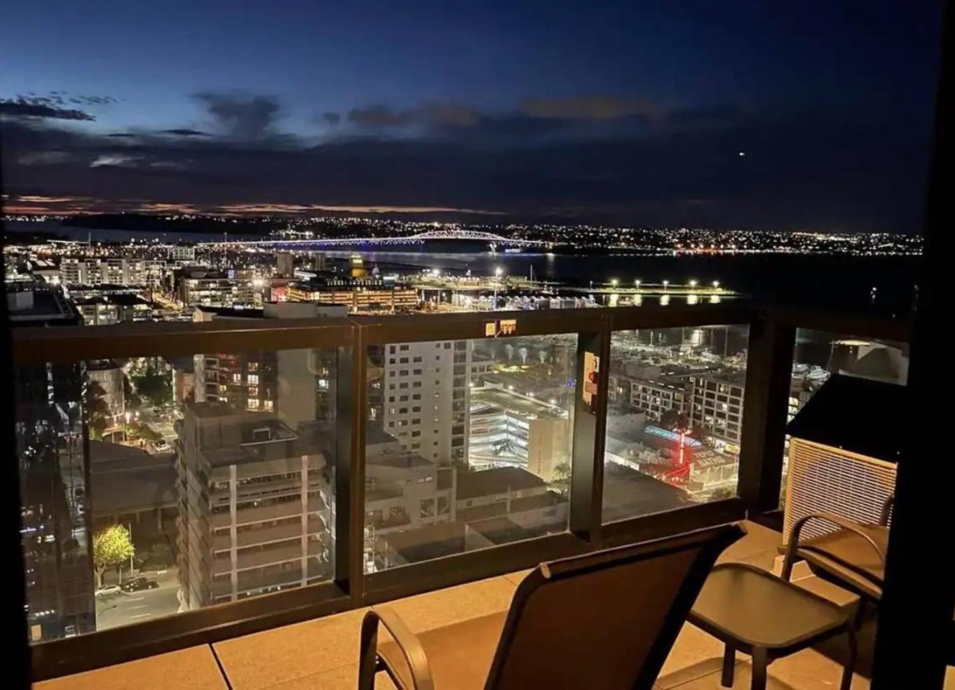 Appartement Magnificent Skytower, Sea, Habour View In Cbd à Auckland Extérieur photo